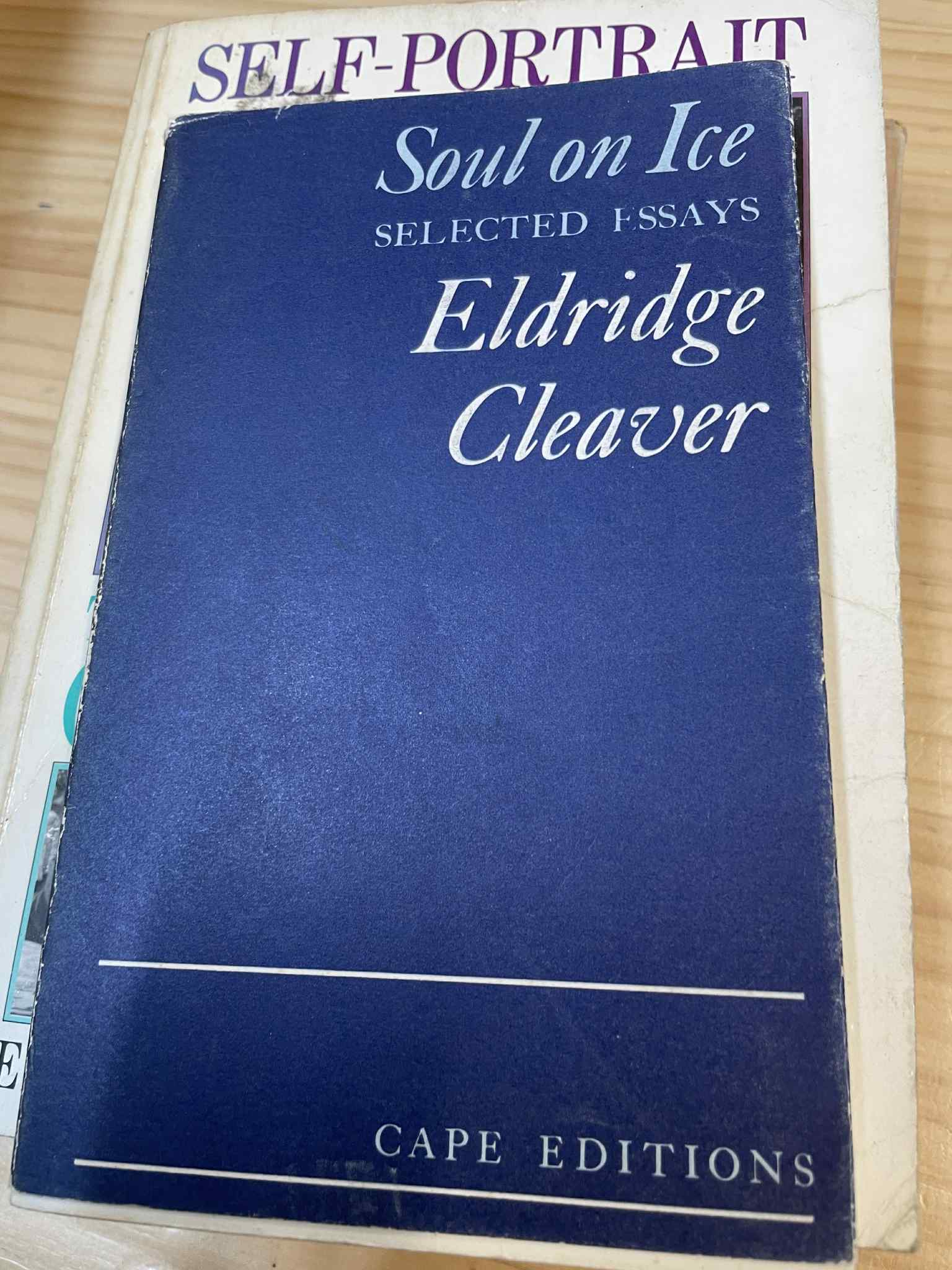 Eldridge Cleaver: Soul on ice. (Undetermined language, 1969, Cape)